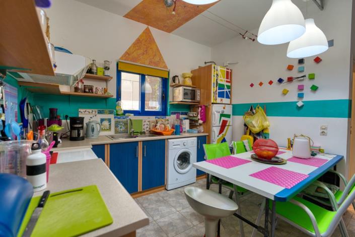 Image No.15-2 Bed House for sale