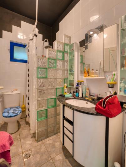 Image No.17-2 Bed House for sale