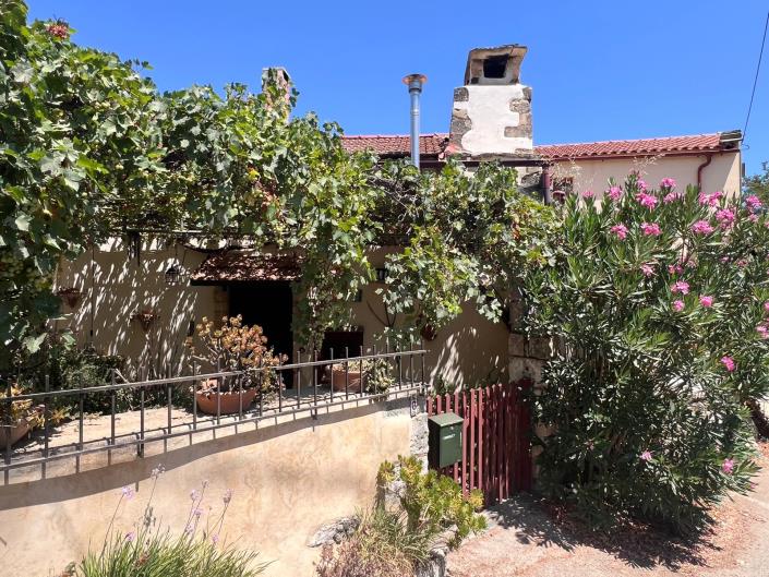 Image No.7-2 Bed House for sale