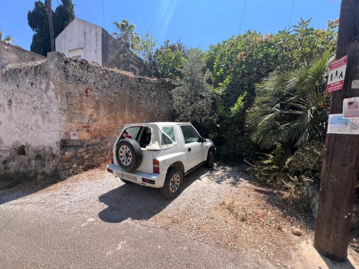 Image No.8-2 Bed House for sale