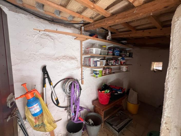 Image No.15-2 Bed House for sale