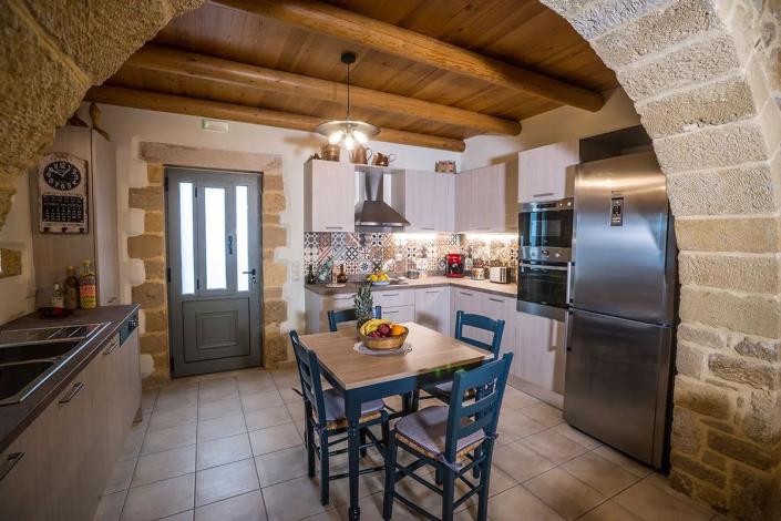 Image No.10-3 Bed Villa for sale