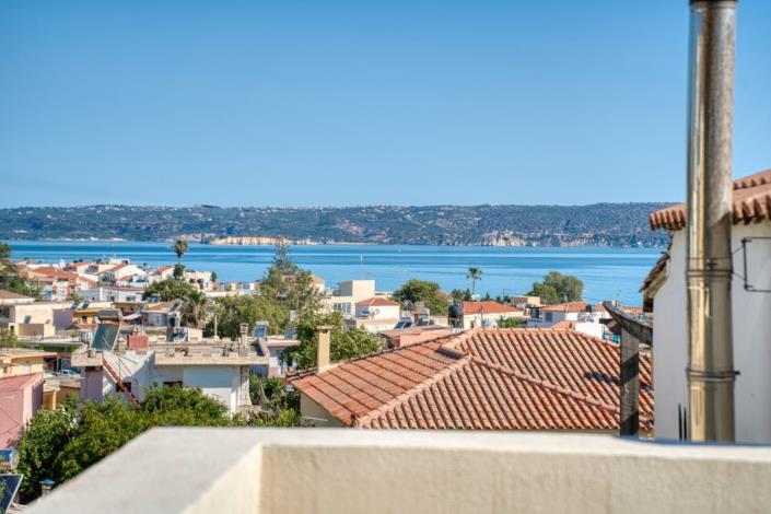 Image No.20-2 Bed Maisonette for sale