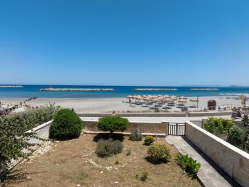 Beachfront-House-for-sale-in-Chania-Crete--9-