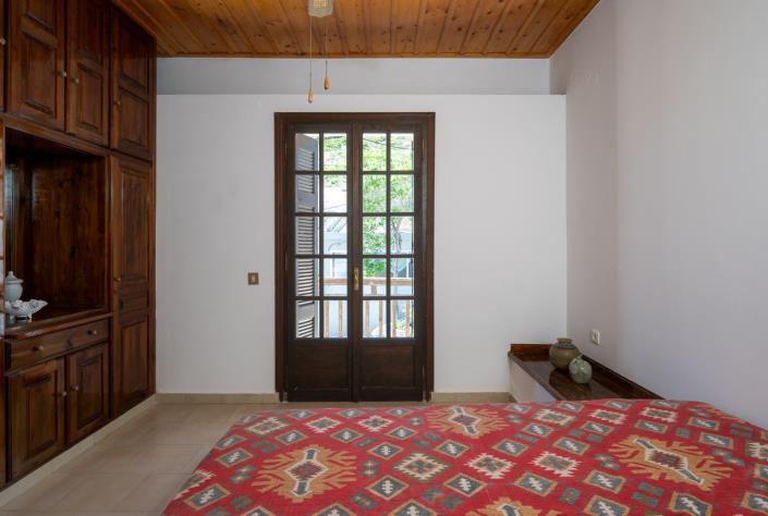 Image No.26-4 Bed House for sale