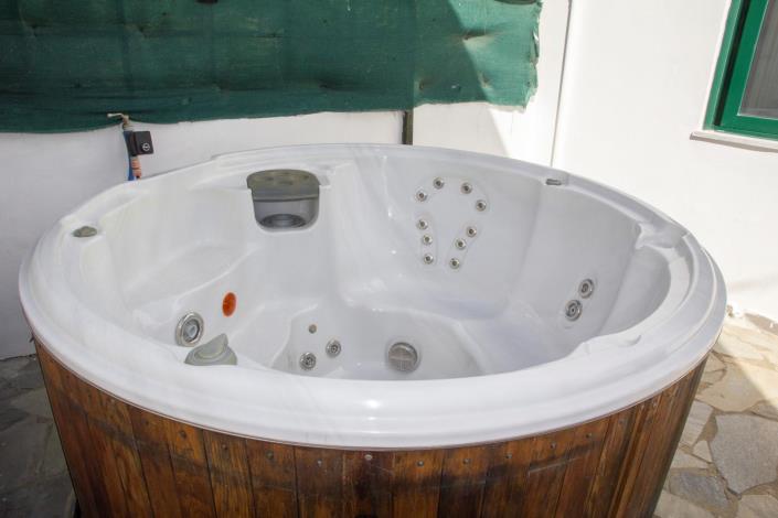 Image No.17-2 Bed Villa for sale