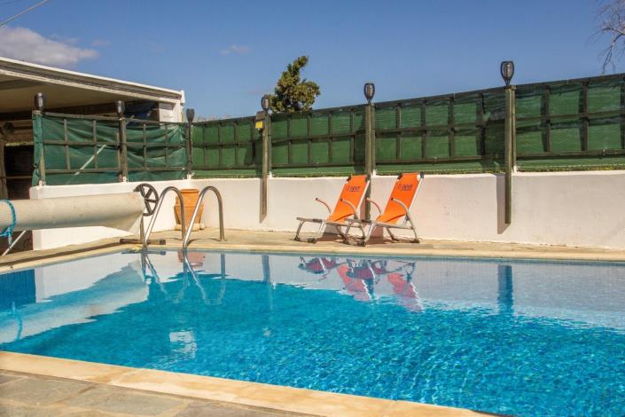 Image No.2-2 Bed Villa for sale