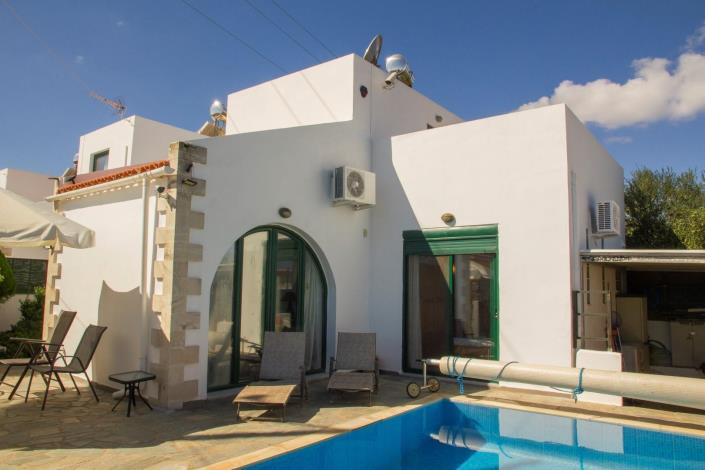 Image No.1-2 Bed Villa for sale