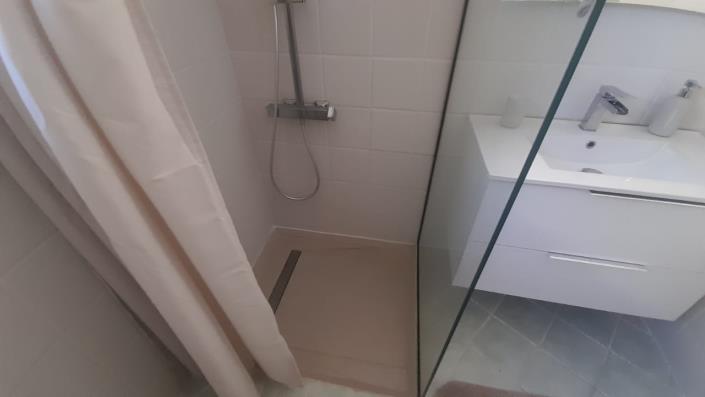 Image No.30-2 Bed House for sale