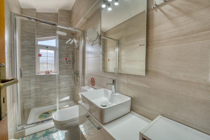 Image No.30-5 Bed Villa for sale