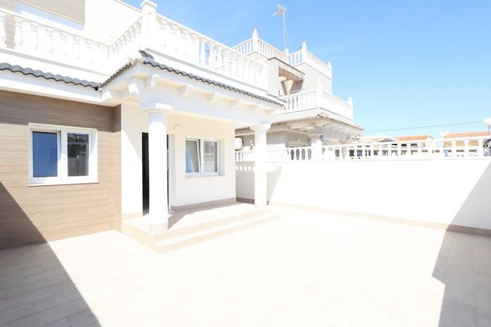 Image No.1-3 Bed House for sale