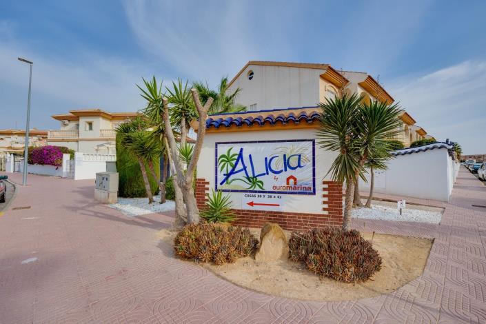 Image No.3-2 Bed Bungalow for sale