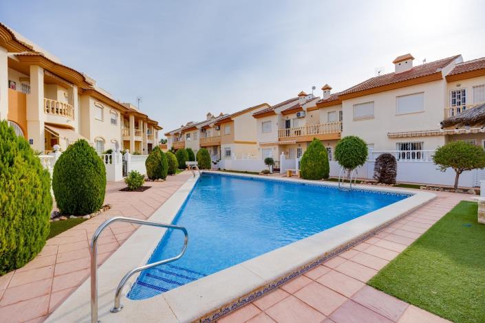 Image No.35-2 Bed Bungalow for sale