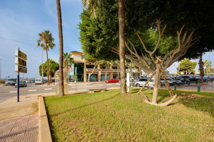 Image No.37-2 Bed Bungalow for sale