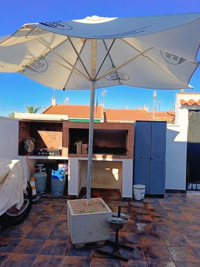 Image No.1-2 Bed House for sale