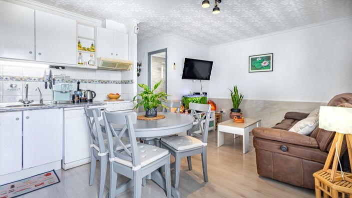 Image No.10-2 Bed Bungalow for sale