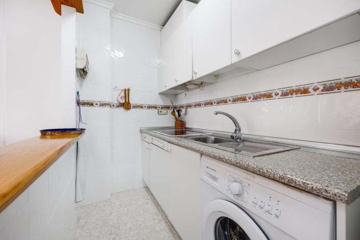 Image No.14-2 Bed Bungalow for sale