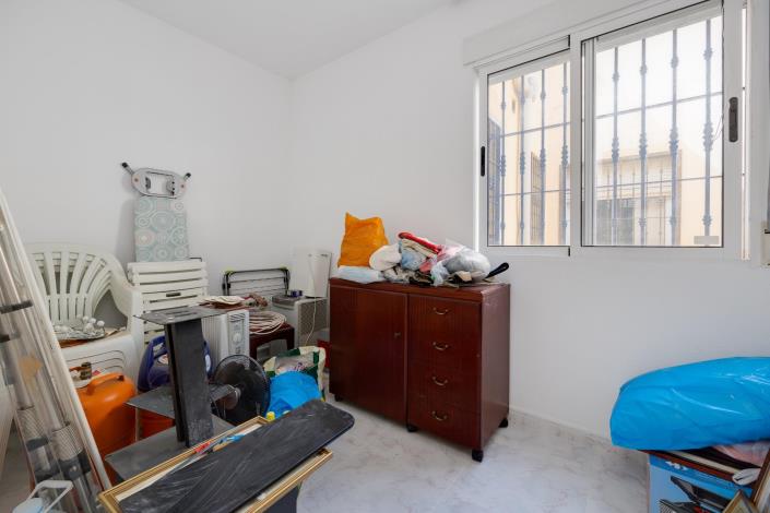 Image No.28-3 Bed Bungalow for sale