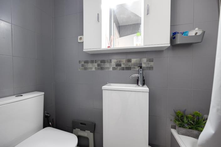 Image No.18-3 Bed Bungalow for sale