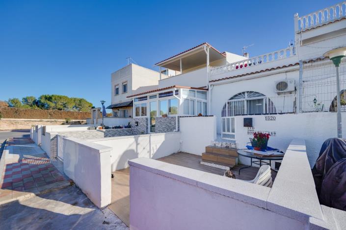 Image No.26-2 Bed Bungalow for sale