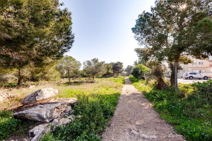 Image No.50-2 Bed Bungalow for sale