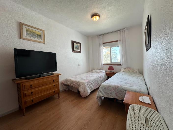 Image No.17-2 Bed Bungalow for sale