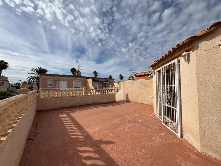 Image No.8-2 Bed Bungalow for sale