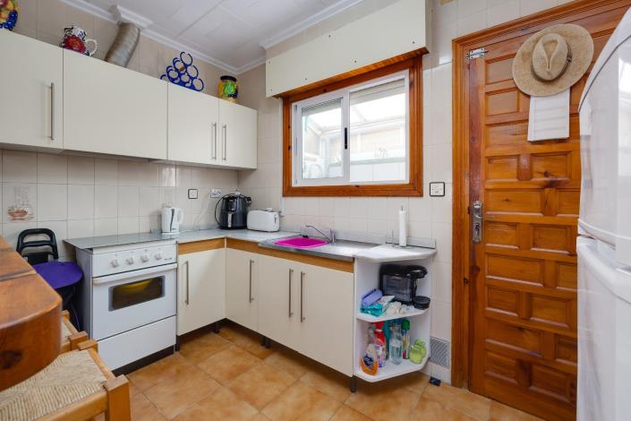 Image No.10-2 Bed Bungalow for sale