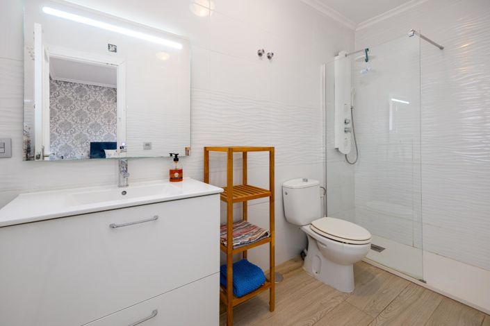 Image No.33-3 Bed Villa for sale