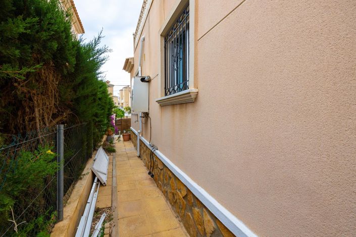 Image No.40-3 Bed Villa for sale