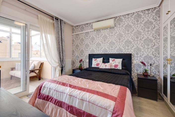 Image No.7-3 Bed Villa for sale