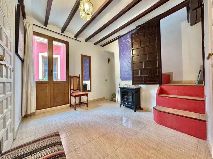 Image No.13-3 Bed House for sale