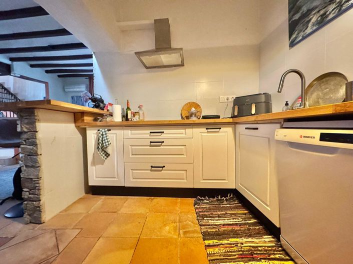 Image No.18-3 Bed House for sale