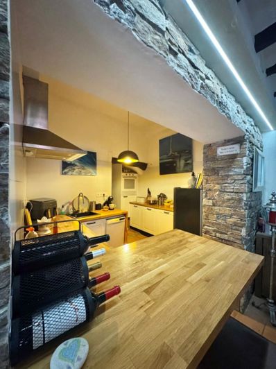 Image No.21-3 Bed House for sale