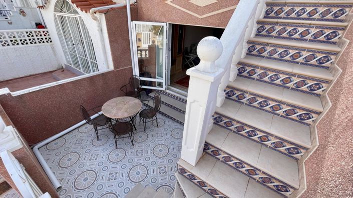 Image No.15-2 Bed Property for sale