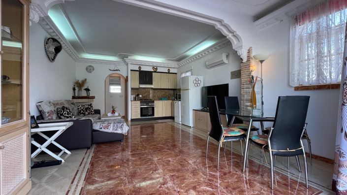 Image No.2-2 Bed Property for sale