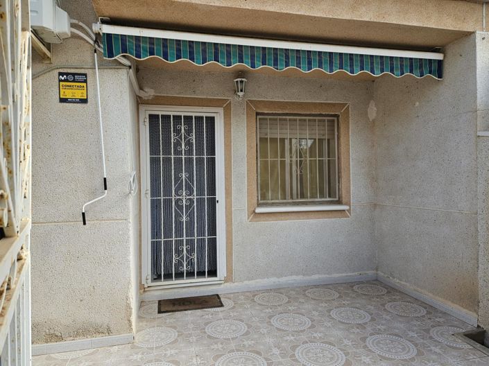 Image No.11-3 Bed House for sale