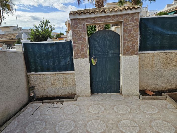 Image No.14-3 Bed House for sale