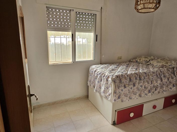 Image No.36-3 Bed House for sale