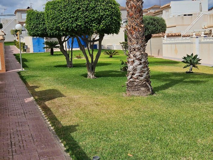 Image No.6-3 Bed House for sale