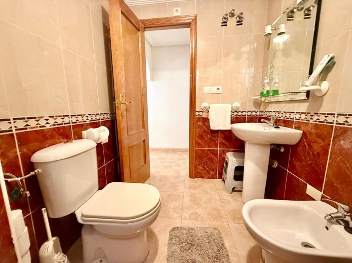 Image No.29-2 Bed Apartment for sale