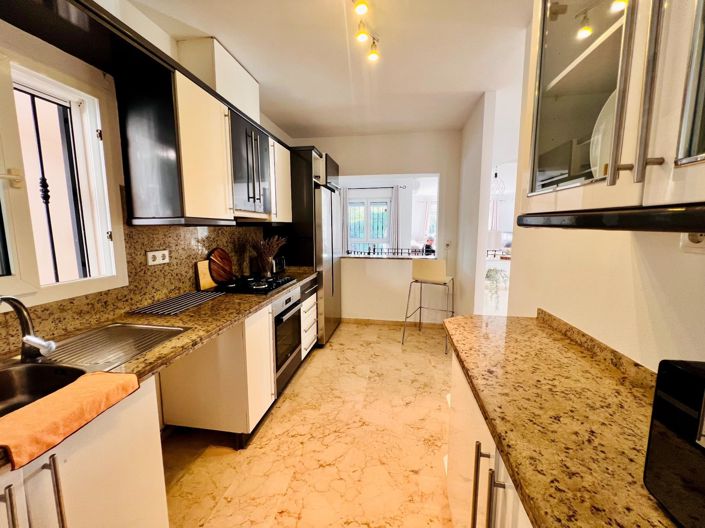 Image No.14-3 Bed Villa for sale