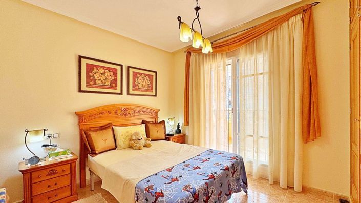 Image No.29-3 Bed House for sale