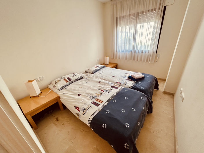 Image No.12-3 Bed Property for sale