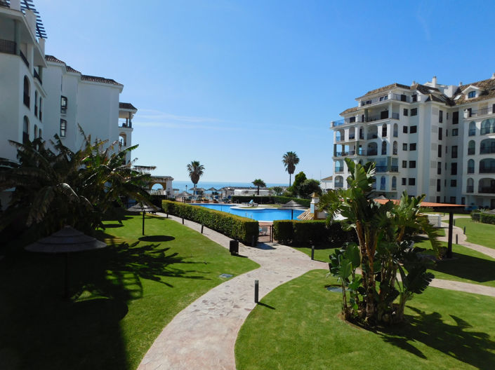 Image No.3-3 Bed Property for sale