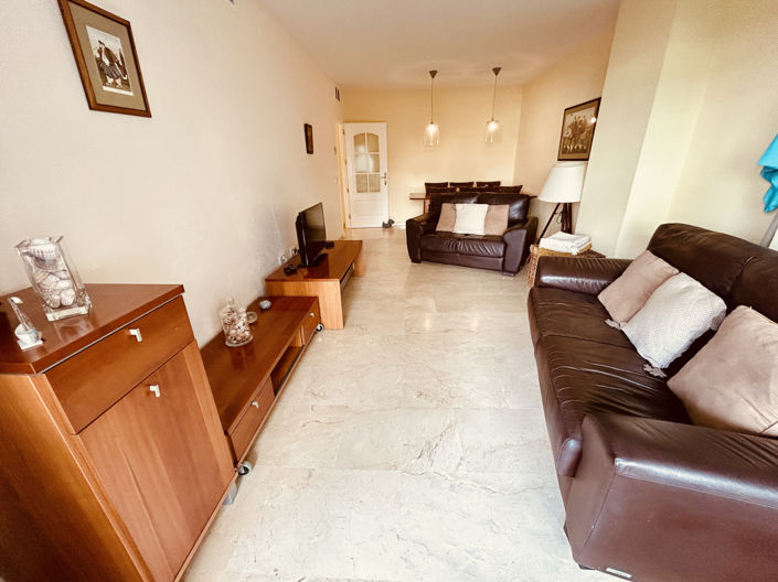 Image No.6-3 Bed Property for sale