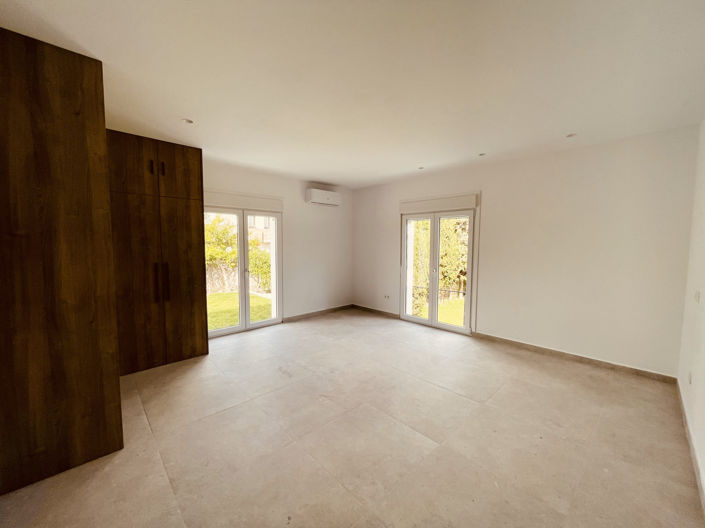 Image No.14-4 Bed Villa for sale