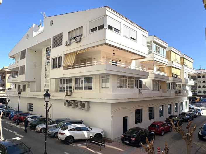Image No.1-1 Bed Studio for sale