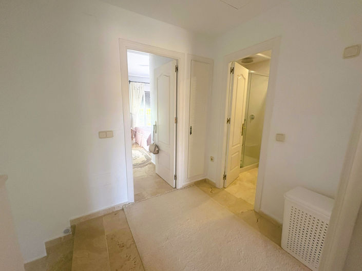 Image No.15-3 Bed Townhouse for sale