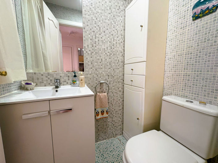 Image No.19-3 Bed Townhouse for sale